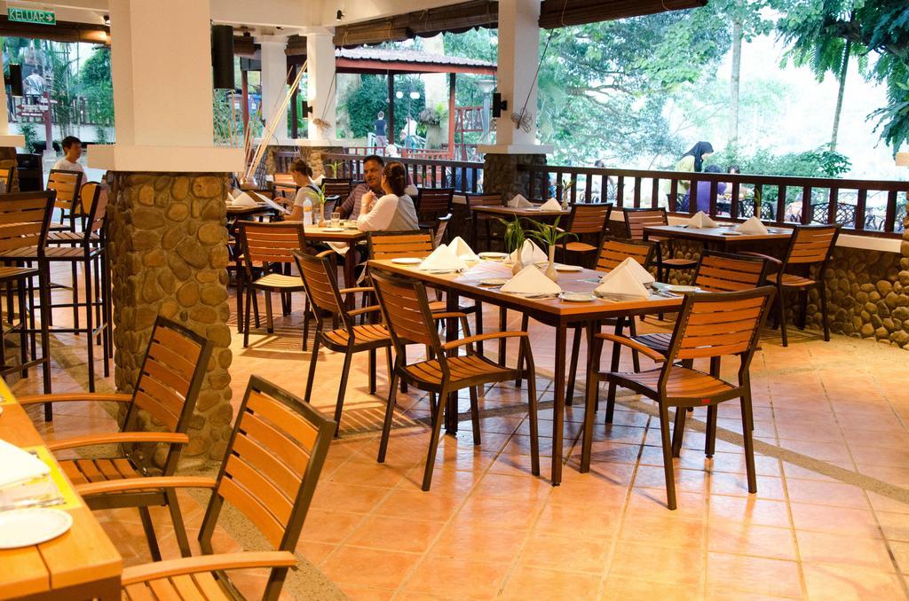 Hotel Mutiara Taman Negara Kuala Tahan Exteriér fotografie
